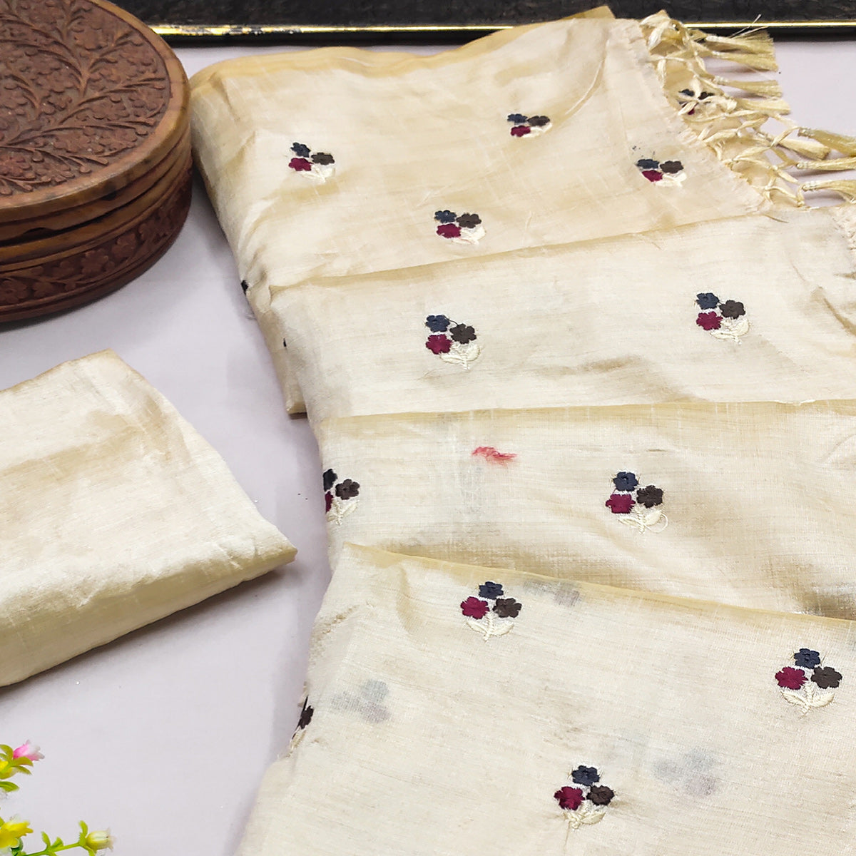 Cream Floral Embroidered Silk Saree