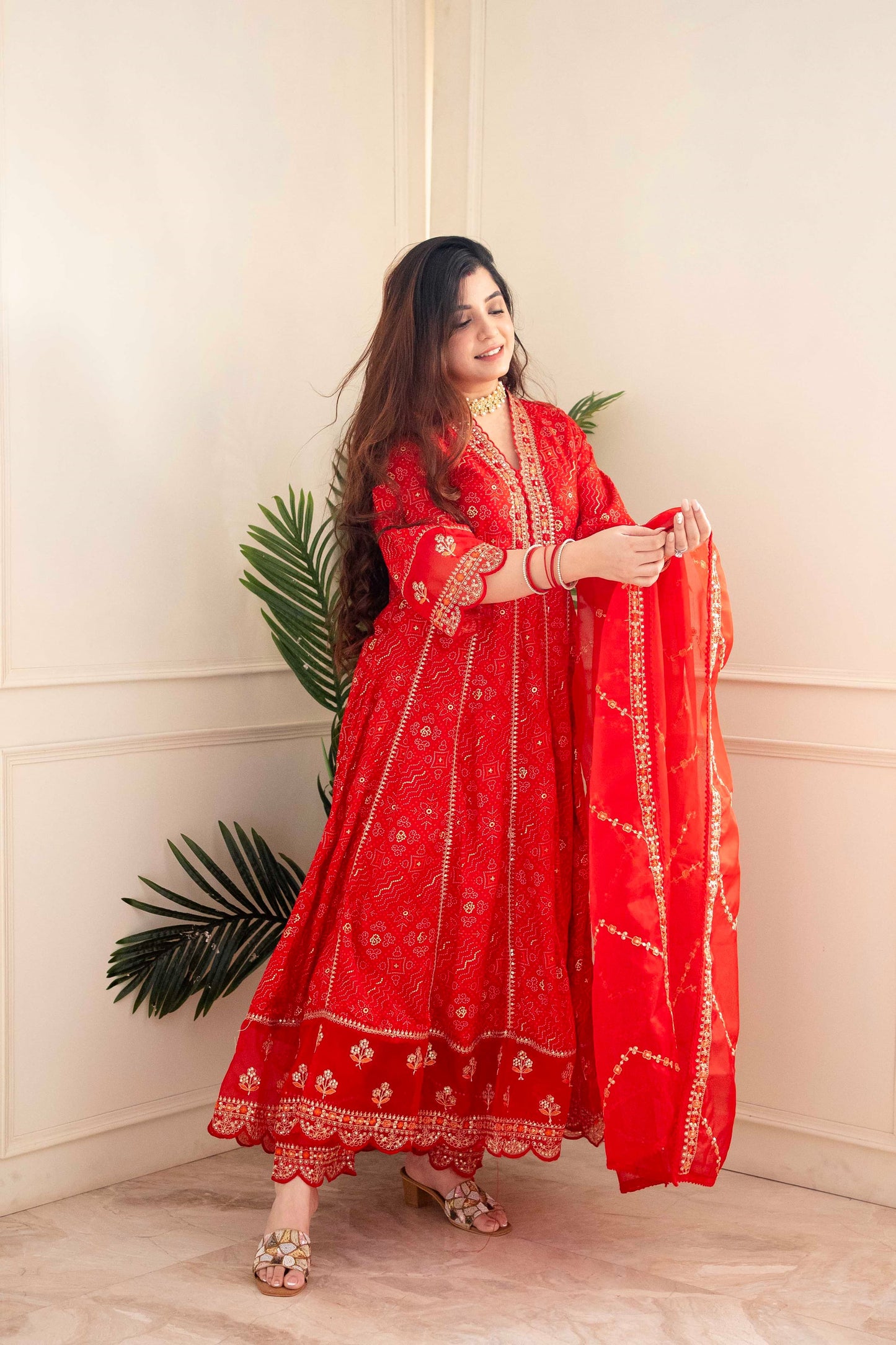 Red Regal Elegance: Heavy Reyon Mill Foil Print Suit Set with Lace Dupatta