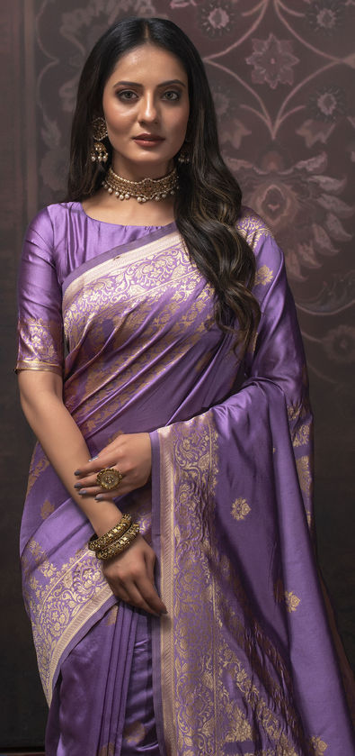 Silk Traditional Saree in Purple and Violet with Weaving Work-1734597