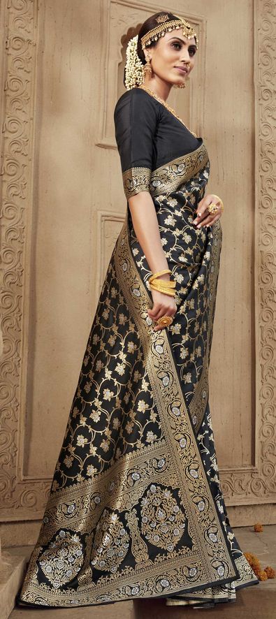 Banarasi Silk Traditional Saree in Black and Grey with Weaving Work-1723670