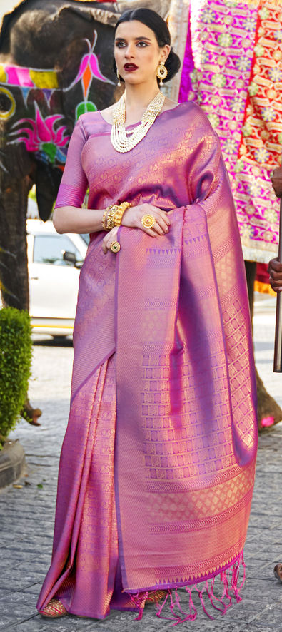 Silk Traditional Saree in Pink and Majenta with Weaving Work-1730039