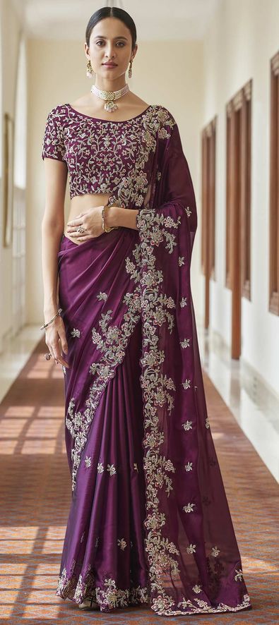 Silk Traditional Saree in Purple and Violet with Thread Work-1734224