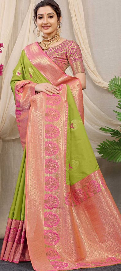 Kanjeevaram Silk Traditional Saree in Green with Weaving Work-1789119